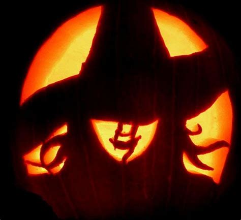 Witch face graphic for pumpkin carving